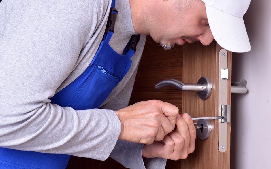 ouvrir une porte fermée à clé Bricard Trets
